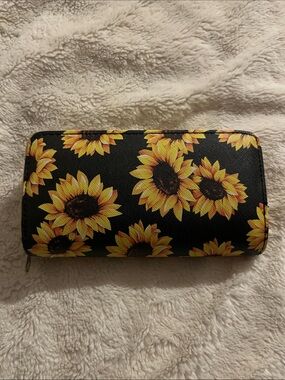 Sunflower Print Zip-Around Wallet - Black and Yellow